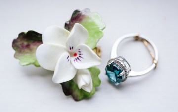 10 Reasons Not To Buy a Diamond Engagement Ring