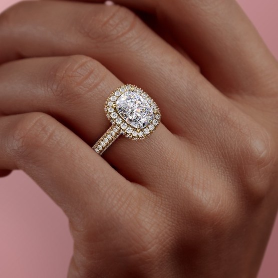 Moissanite vs Diamonds – Why We Love Moissanite Engagement Rings – Flawless Moissanite – Bridal Musings 7
