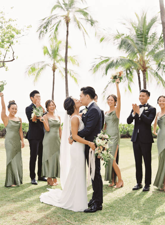Elegant Sage Green Hawaii Destination Wedding – Etcetera Photo 14